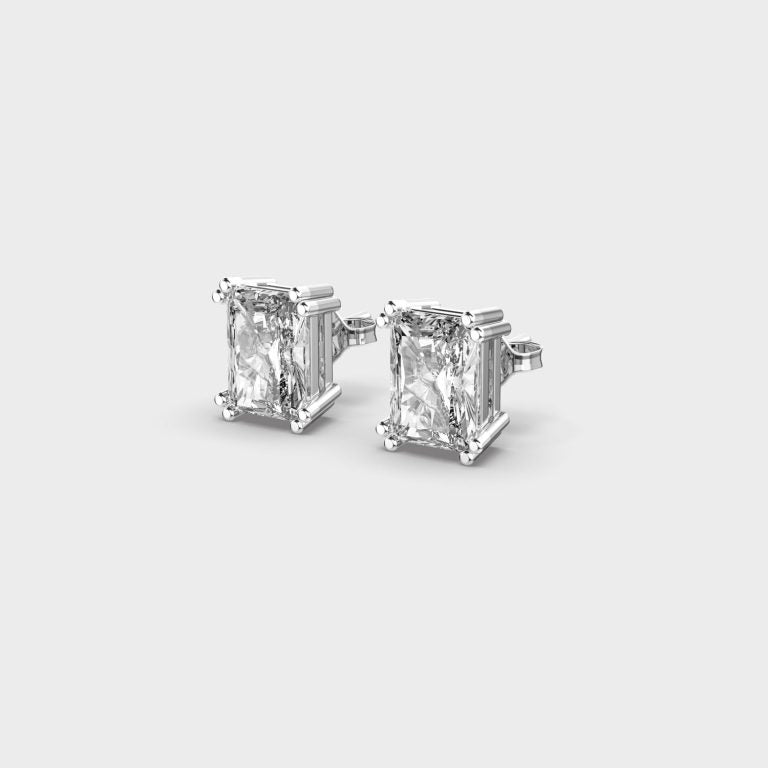 Minimal Spark Diamond Studs